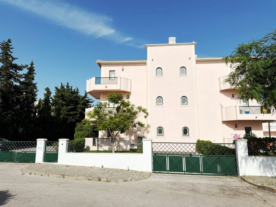 Apartamento T2 para Venda em Albufeira e Olhos de Água Foto 32