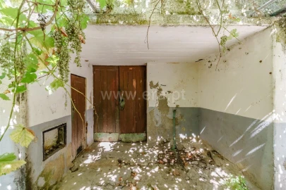 Moradia T2 para Venda em Telhado