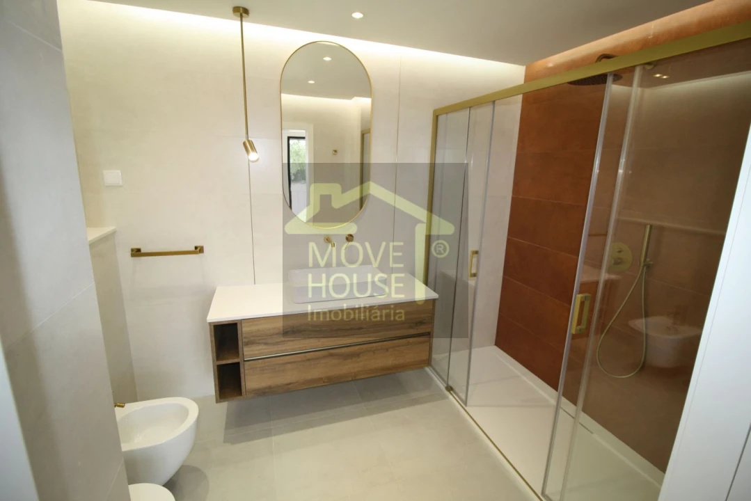 Apartamento T2 para Venda em Alcabideche Foto 6