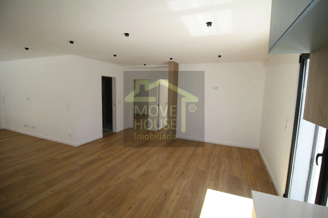 Apartamento T2 para Venda em Alcabideche Foto 23