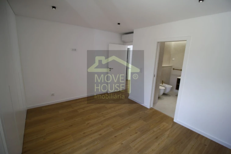 Apartamento T2 para Venda em Alcabideche Foto 10