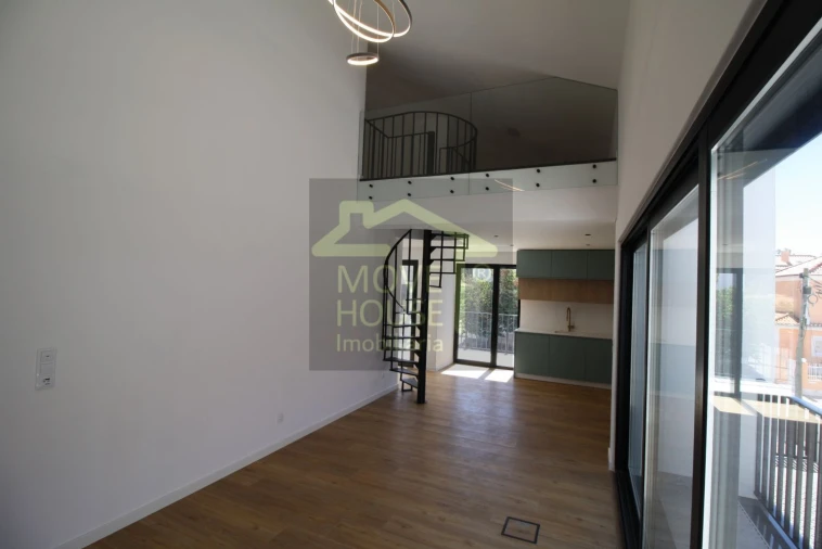 Apartamento T2 para Venda em Alcabideche Foto 34