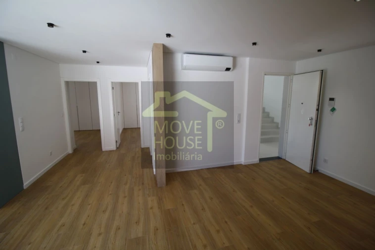 Apartamento T2 para Venda em Alcabideche Foto 17