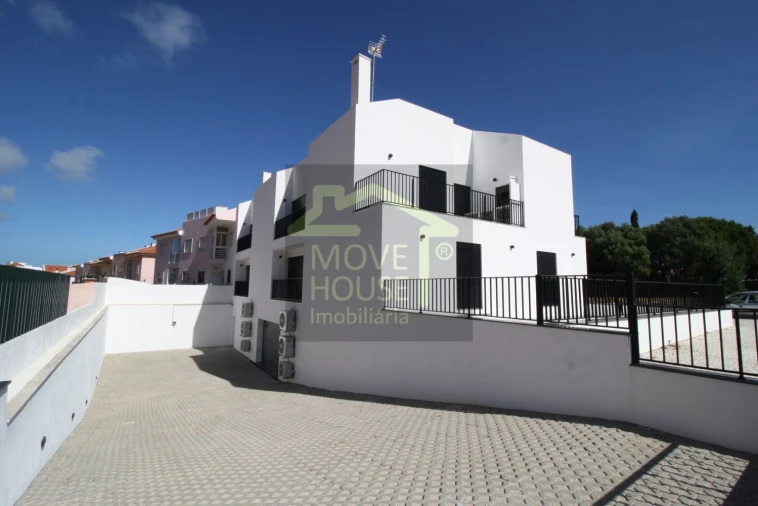Apartamento T2 para Venda em Alcabideche Foto 2
