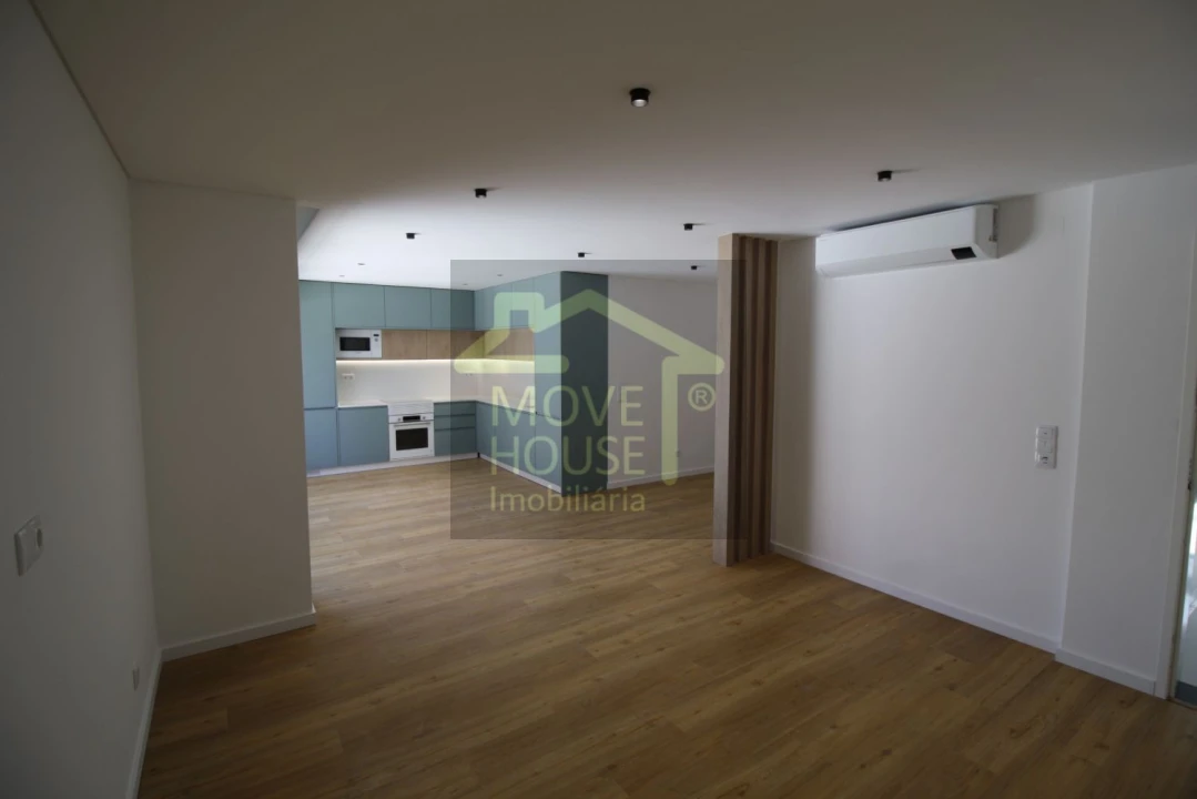 Apartamento T2 para Venda em Alcabideche Foto 16