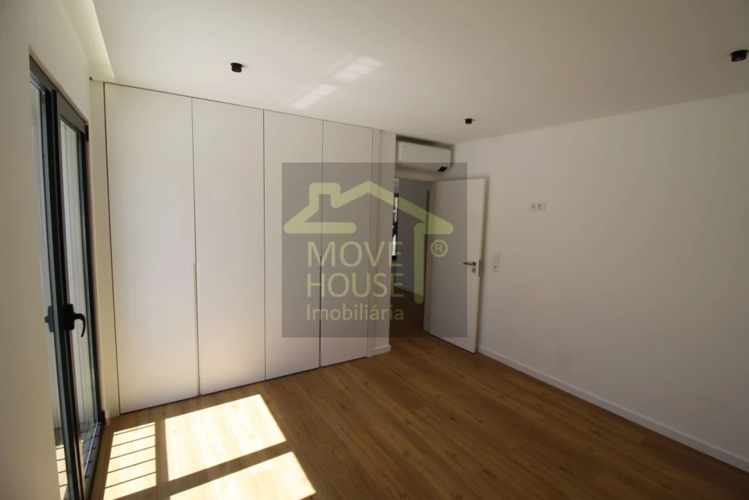 Apartamento T2 para Venda em Alcabideche Foto 25
