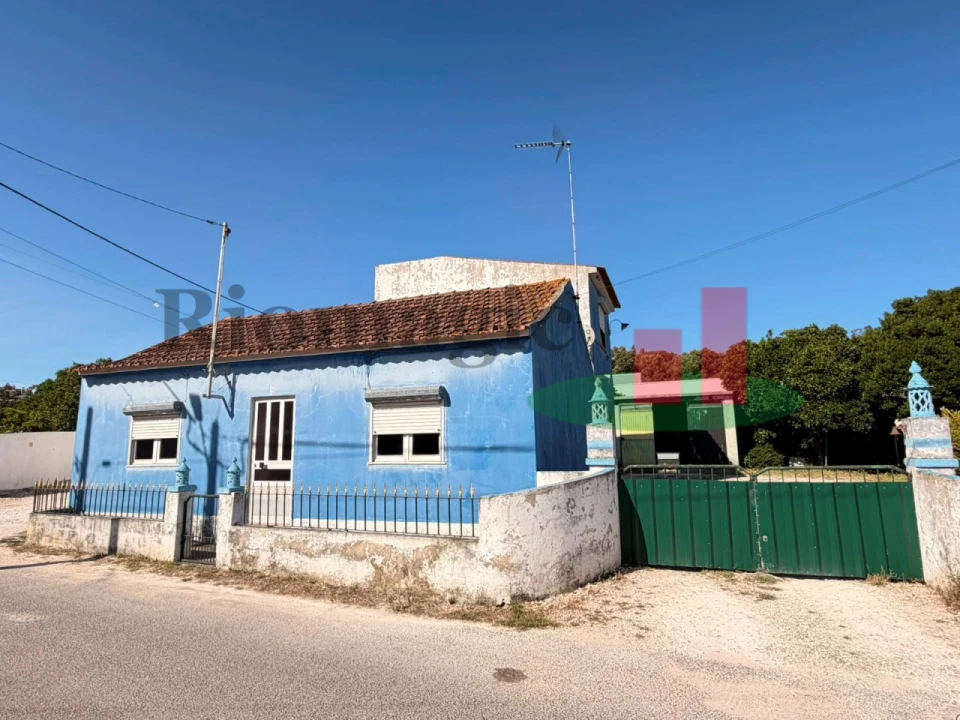 Moradia T3 para Venda em Rio Maior Foto 1