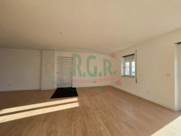 Moradia T3 para Venda em Gondomar (São Cosme), Valbom e Jovim