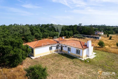 Quinta T3 para Venda em Sines