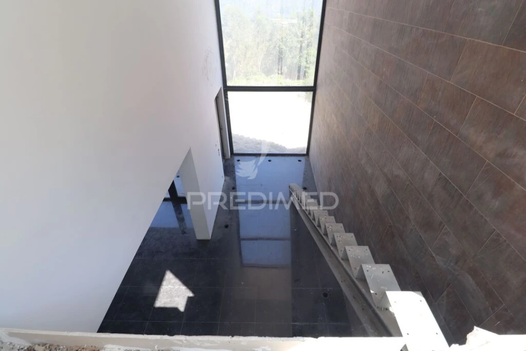 Moradia T4 para Venda em Ribeira do Neiva Foto 16