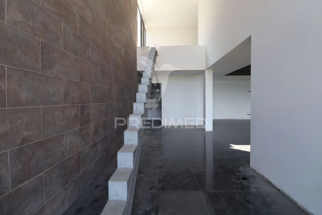 Moradia T4 para Venda em Ribeira do Neiva Foto 17