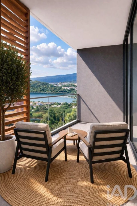 Apartamento T2 para Venda em Estômbar e Parchal