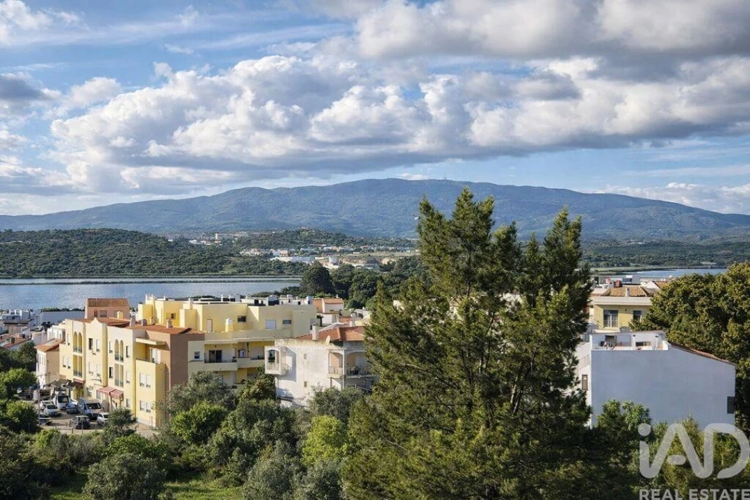 Apartamento T2 para Venda em Estômbar e Parchal Foto 28