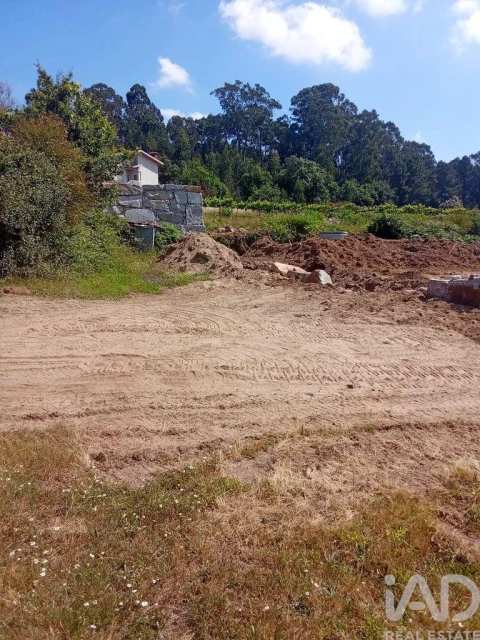 Terreno para Venda em Baltar