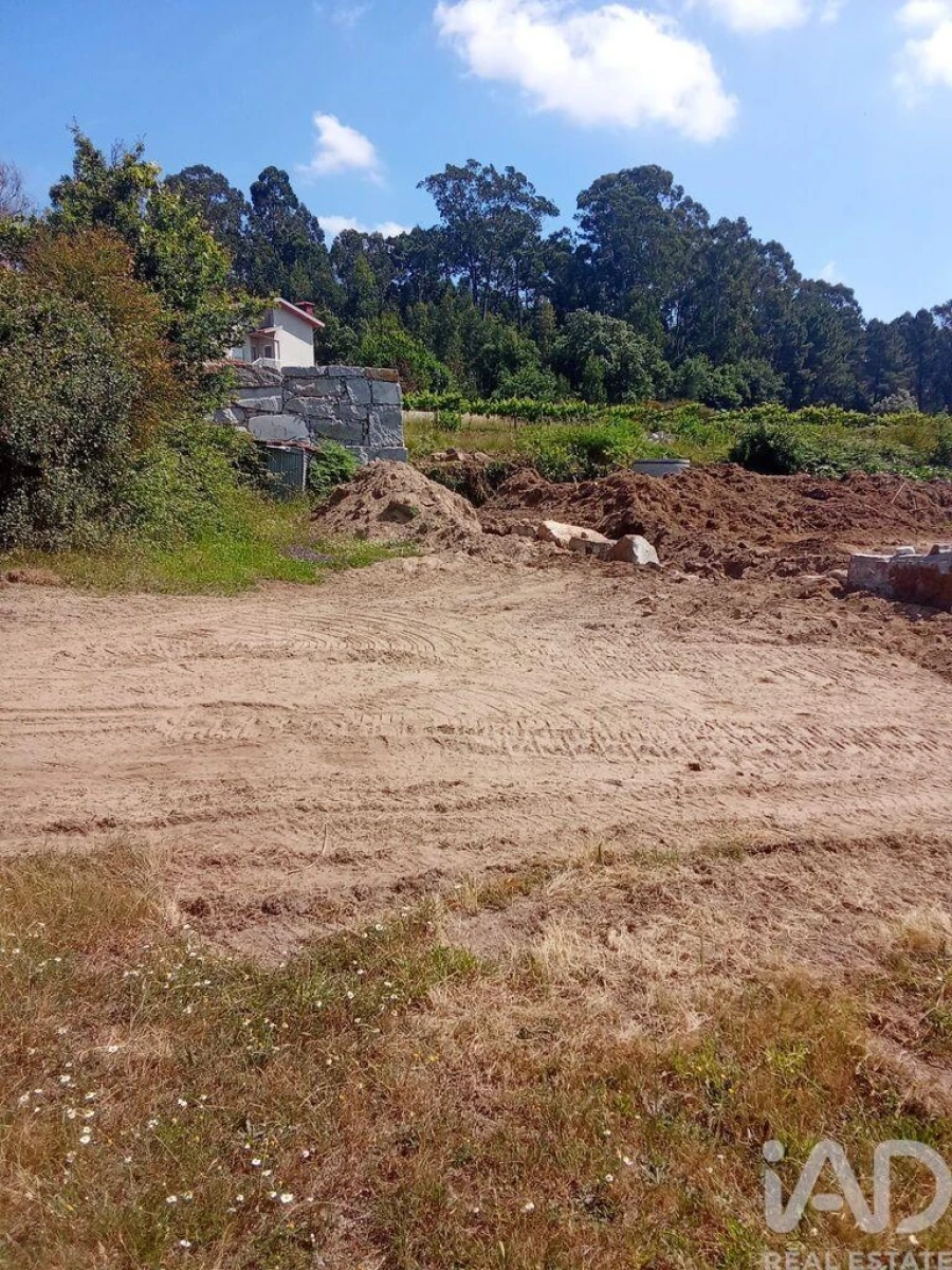 Terreno para Venda em Baltar Foto 2