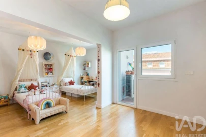 Apartamento T5 para Venda em Penha de França