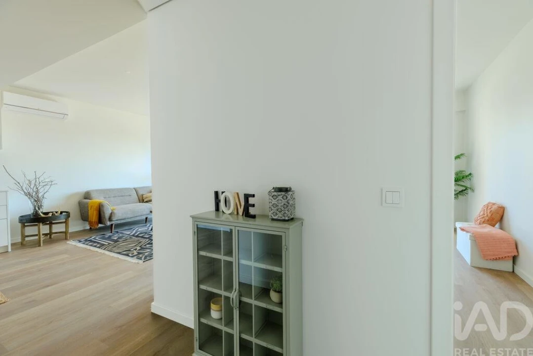 Apartamento T2 para Venda em Algés, Linda-A-Velha e Cruz Quebrada-Dafundo Foto 20