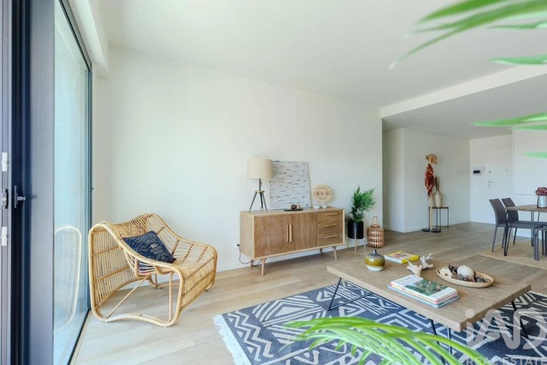 Apartamento T2 para Venda em Algés, Linda-A-Velha e Cruz Quebrada-Dafundo Foto 3
