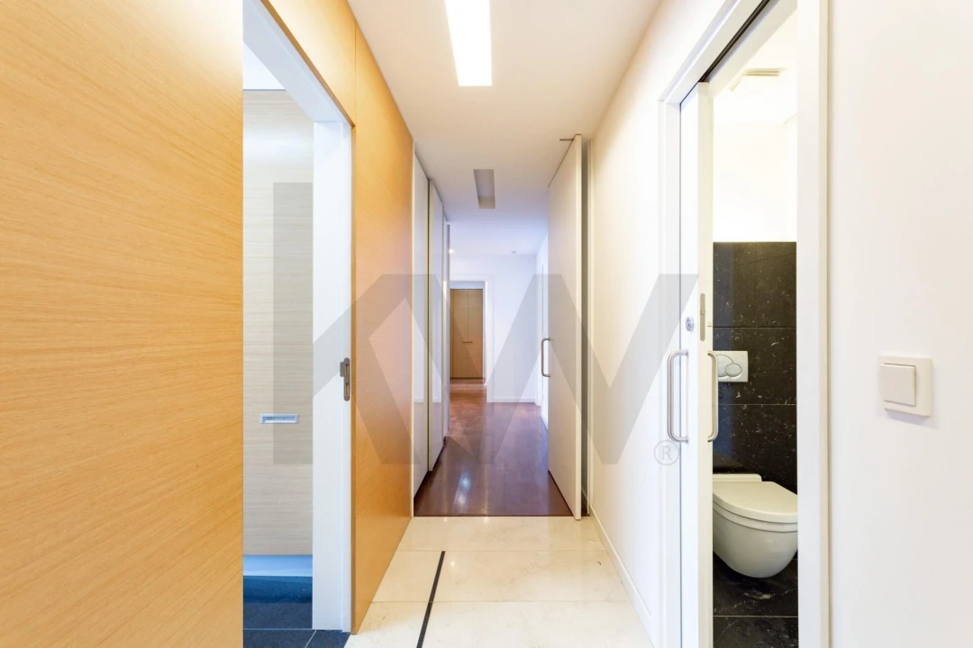 Apartamento T3 para Arrendamento em Alvalade Foto 33