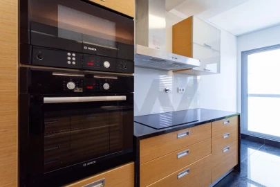 Apartamento T3 para Arrendamento em Alvalade