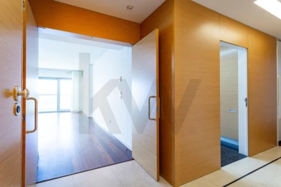 Apartamento T3 para Arrendamento em Alvalade