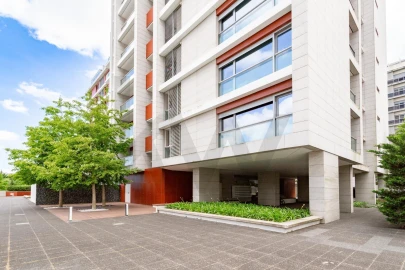 Apartamento T3 para Arrendamento em Alvalade