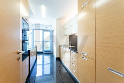 Apartamento T3 para Arrendamento em Alvalade