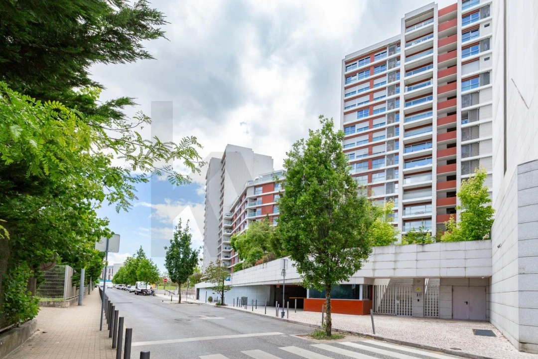 Apartamento T3 para Arrendamento em Alvalade Foto 44