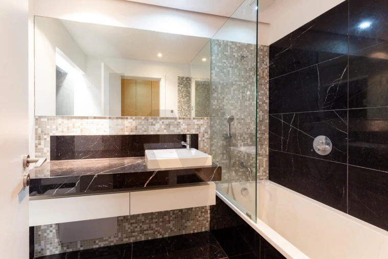 Apartamento T3 para Arrendamento em Alvalade Foto 14