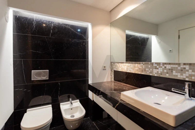 Apartamento T3 para Arrendamento em Alvalade Foto 15