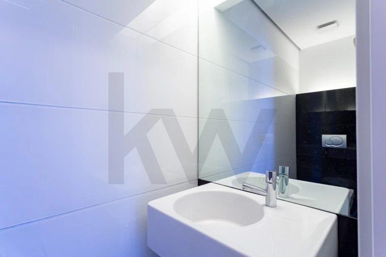 Apartamento T3 para Arrendamento em Alvalade Foto 7
