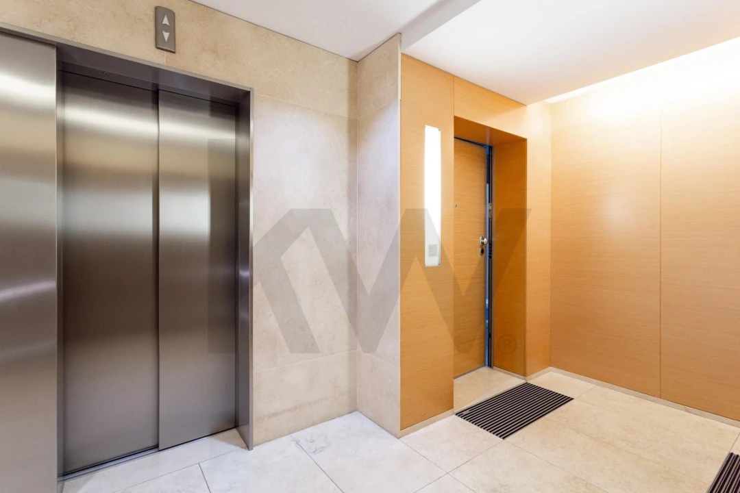 Apartamento T3 para Arrendamento em Alvalade Foto 34