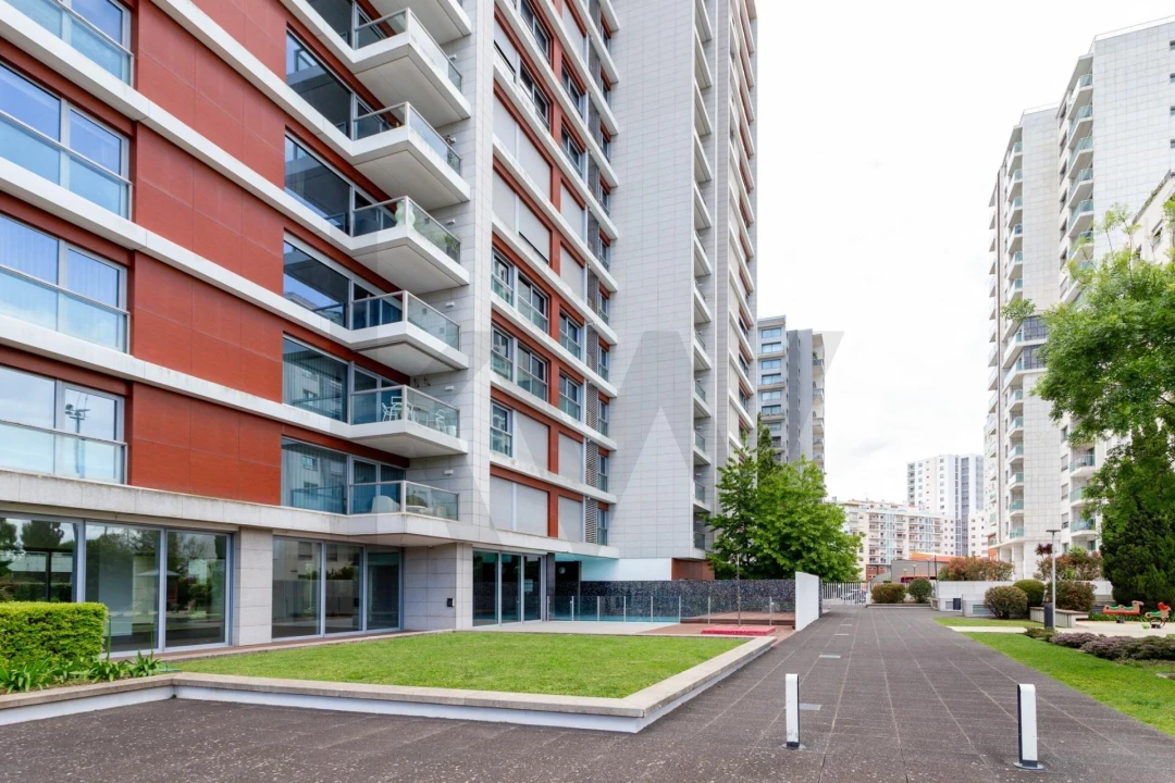 Apartamento T3 para Arrendamento em Alvalade Foto 41