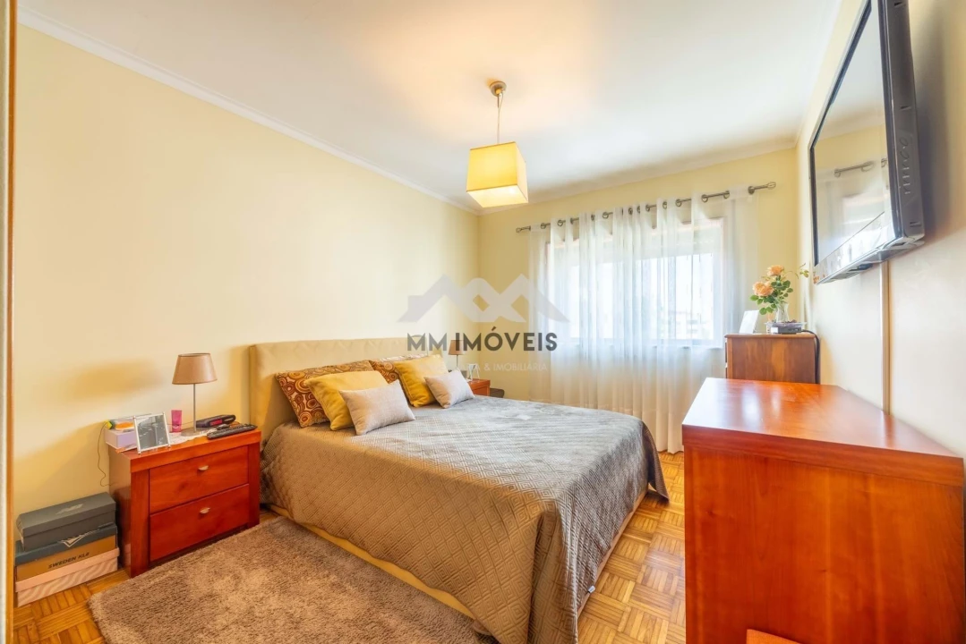 Apartamento T2 para Venda em Cidade da Maia Foto 17
