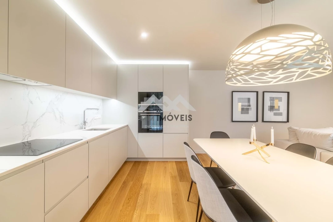 Apartamento T4 para Venda em Santa Marinha Foto 4