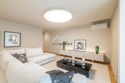 Apartamento T4 para Venda em Santa Marinha