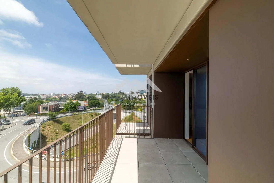 Apartamento T4 para Venda em Santa Marinha Foto 18