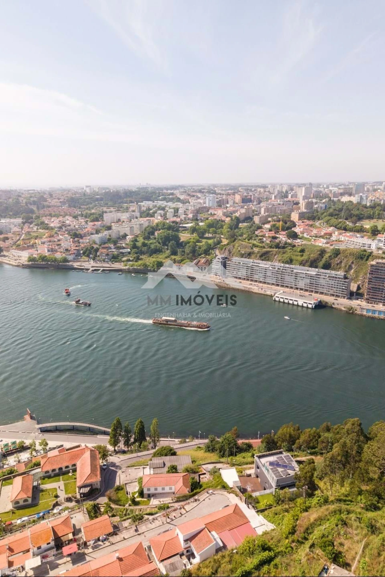 Apartamento T4 para Venda em Santa Marinha Foto 3