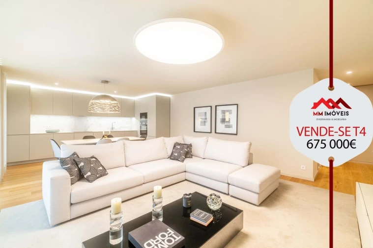 Apartamento T4 para Venda em Santa Marinha