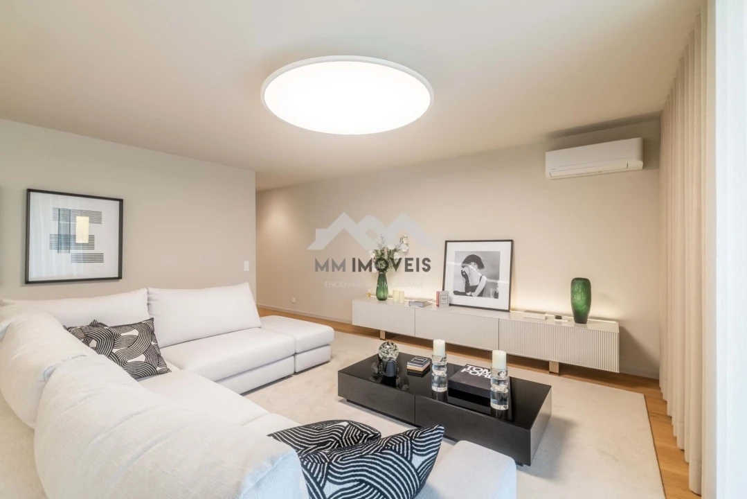 Apartamento T4 para Venda em Santa Marinha Foto 36
