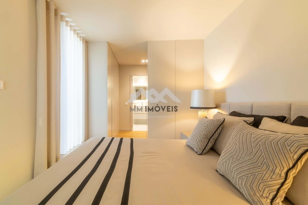 Apartamento T2 para Venda em Santa Marinha Foto 19