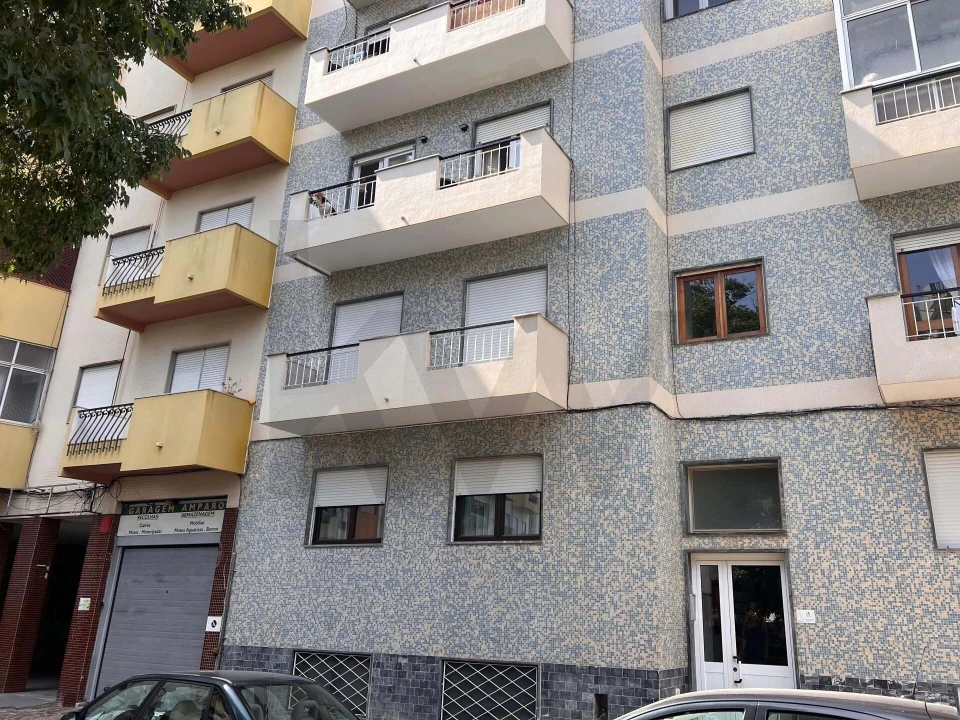 Apartamento T2 para Venda em Portimão Foto 17