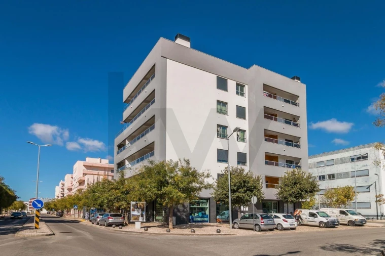 Apartamento T2 para Arrendamento férias em Loule (São Clemente)