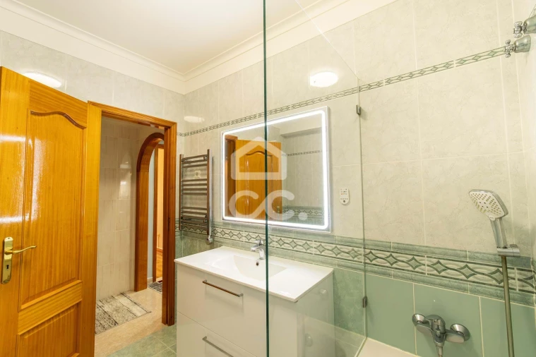 Apartamento T2 para Venda em Cacém e São Marcos Foto 17