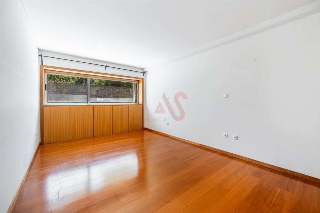 Apartamento T3 para Venda em Candoso Santiago e Mascotelos Foto 15