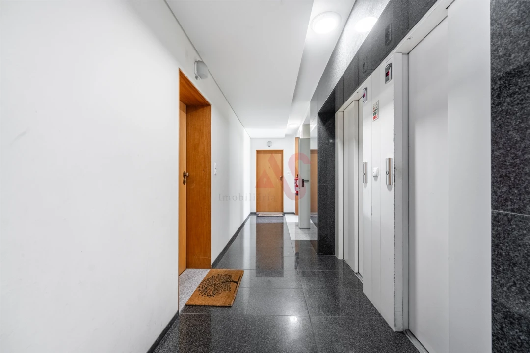 Apartamento T3 para Venda em Candoso Santiago e Mascotelos Foto 5