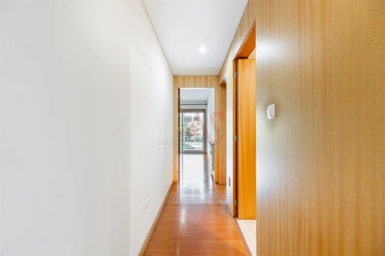 Apartamento T3 para Venda em Candoso Santiago e Mascotelos Foto 14