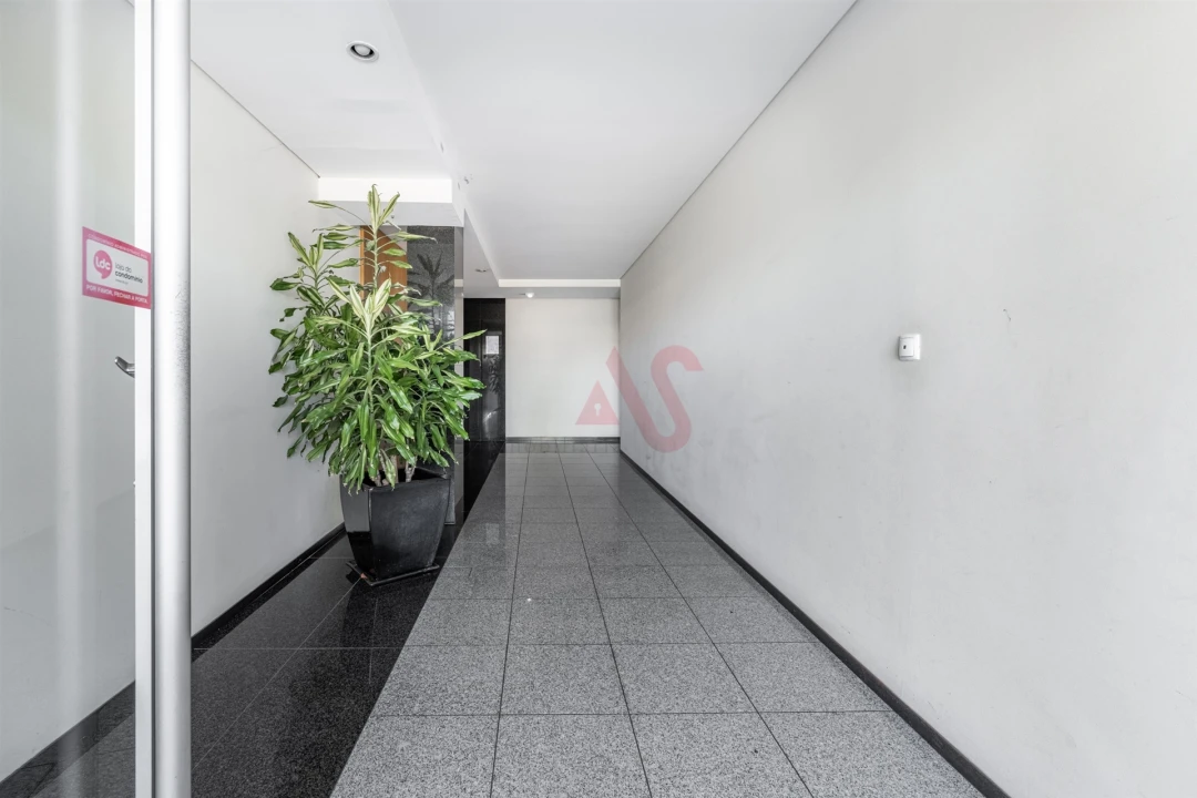 Apartamento T3 para Venda em Candoso Santiago e Mascotelos Foto 4