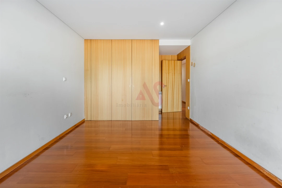Apartamento T3 para Venda em Candoso Santiago e Mascotelos Foto 19