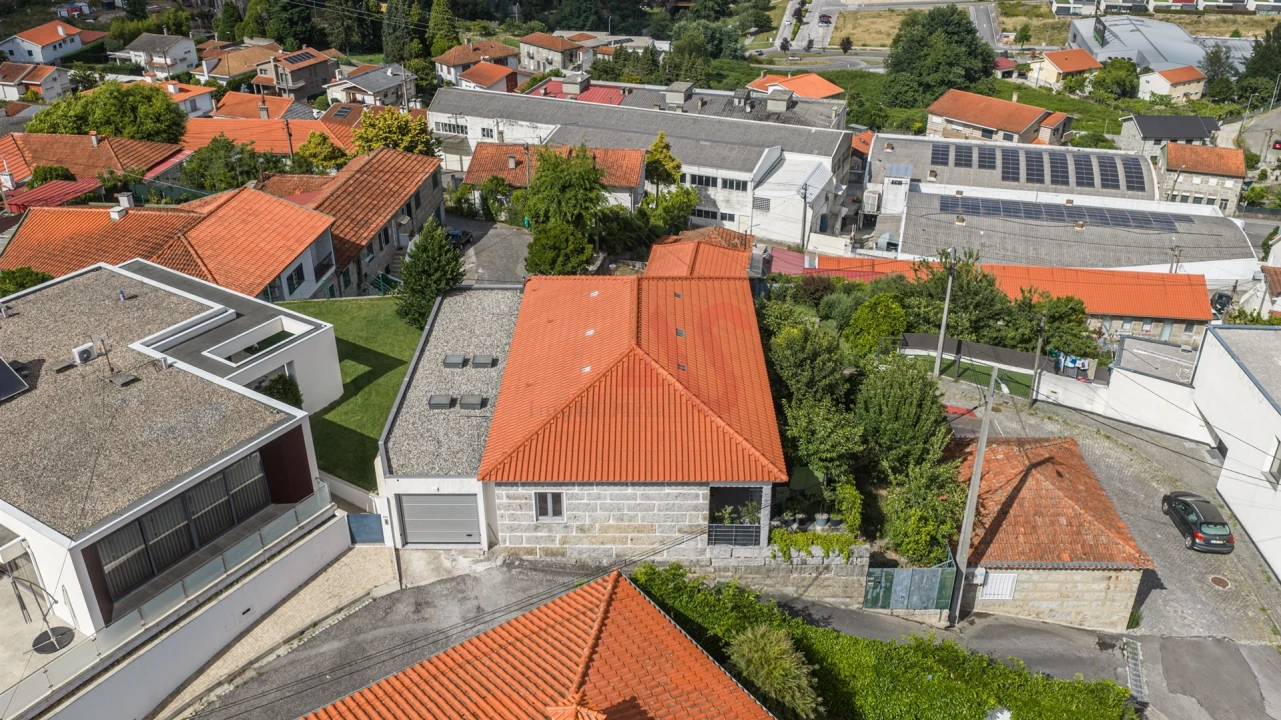 Moradia T3 para Venda em Caldas de Vizela (São Miguel e São João) Foto 4